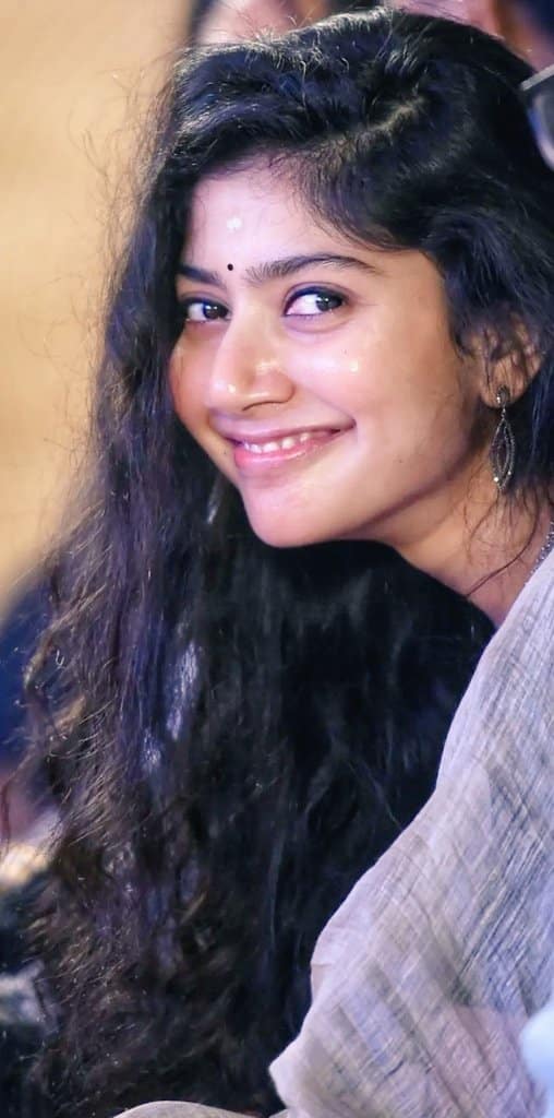 SaiPallavi hot mallu actress Always fidaa on this smile😊 ❤ #SaiPallavi